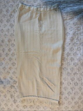 GUESS Ivory Knit Skirt with Fringed Hem